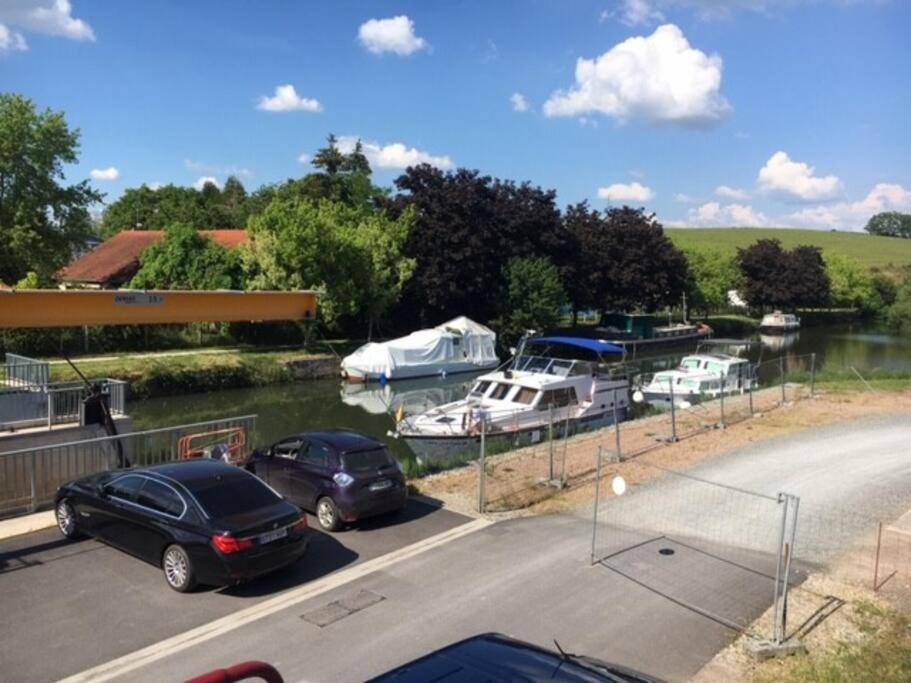 Le Depot Appartement Du Canal 80M2 A Champvert ภายนอก รูปภาพ